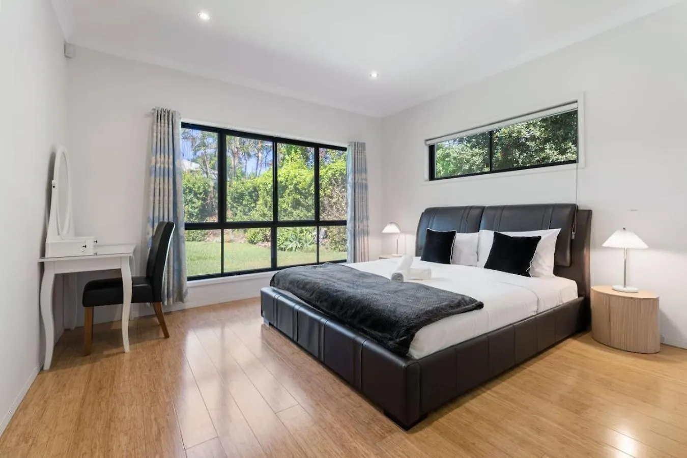 Holiday home 4Bspacious Cozy Family Entertained Home At Parkinson Browns Plains