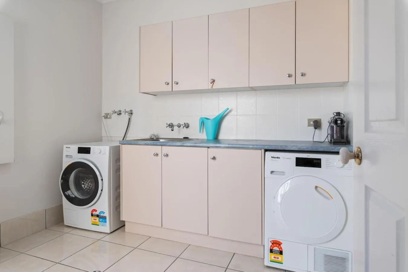 Holiday home 4Bspacious Cozy Family Entertained Home At Parkinson Browns Plains