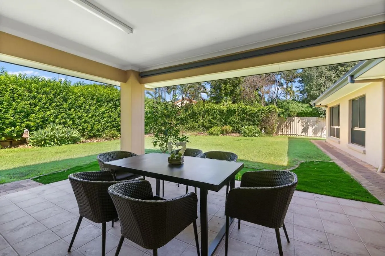 4Bspacious Cozy Family Entertained Home At Parkinson Browns Plains Holiday home