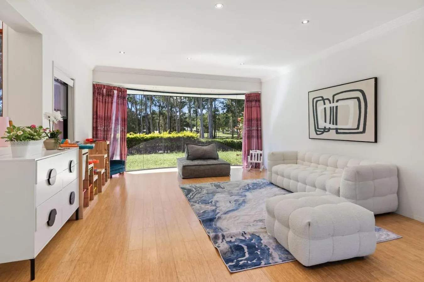 Holiday home 4Bspacious Cozy Family Entertained Home At Parkinson Browns Plains